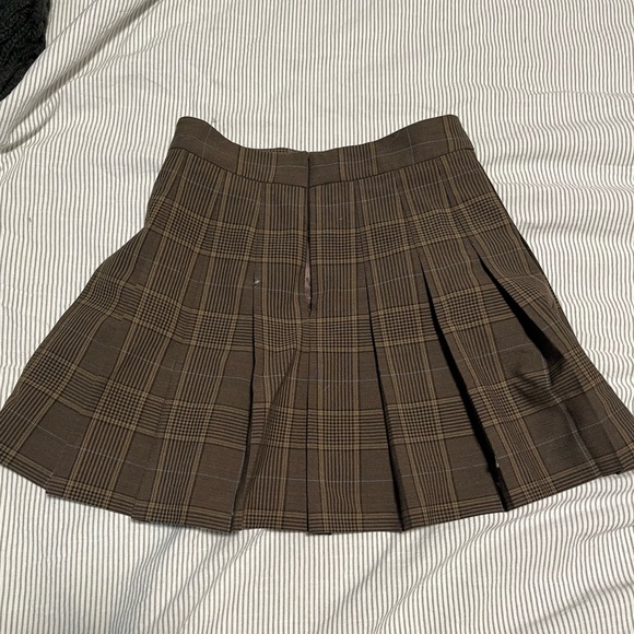 sunday best plaid school girl style mini skirt -aritzia - Picture 3 of 3